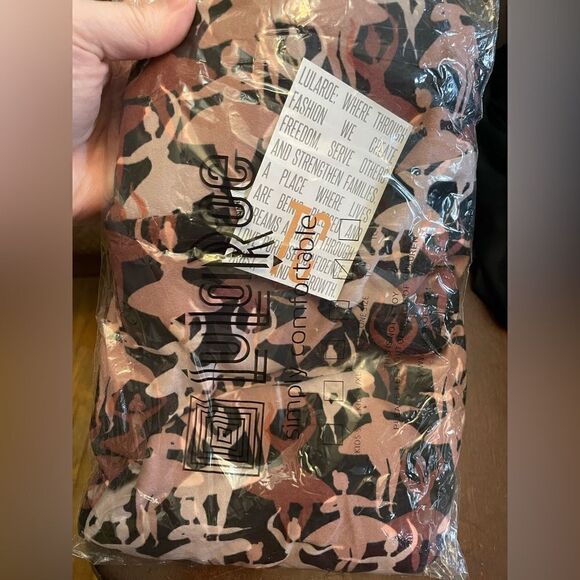 LuLaRoe Tall&Curvy Leggings • Unicorn Collection • Ballerinas • Adult 12-18+ NWT - Picture 10 of 14
